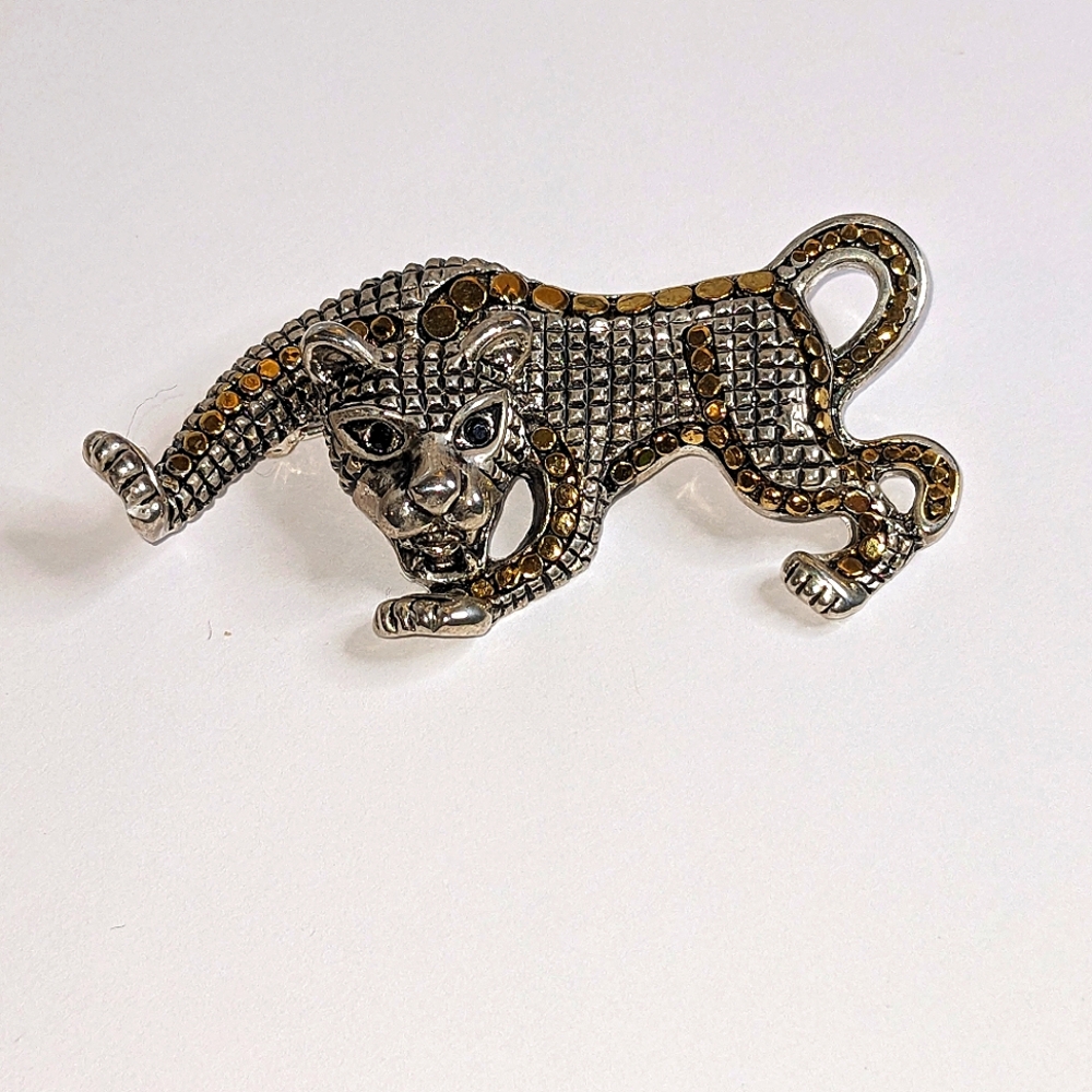 Vintage Gold/Silver‎ Tone Crouching Cougar Leopard Brooch w/ Rhinestone Eyes